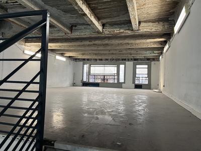 Atelier d'activités - 215 m²