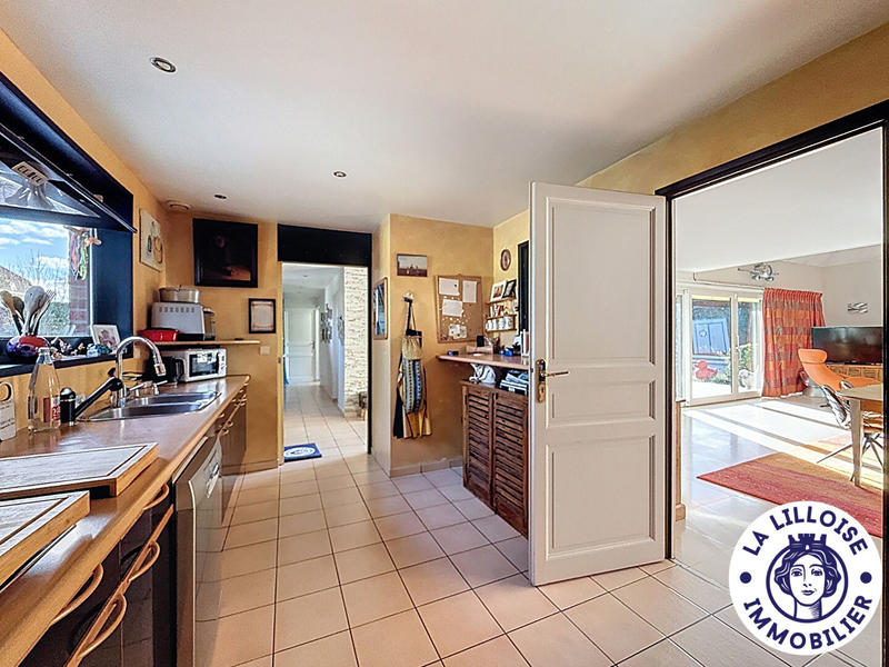 Maison - 196 m² - 8 pièces