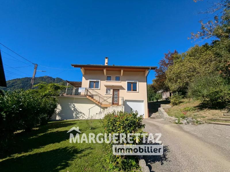 Maison de village - 140 m² - 7 pièces