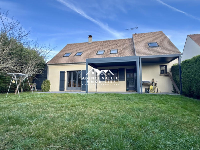 Maison traditionnelle - 148 m² - 7 pièces