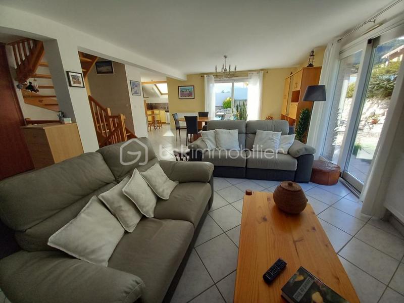 Maison - 136 m² - 5 pièces