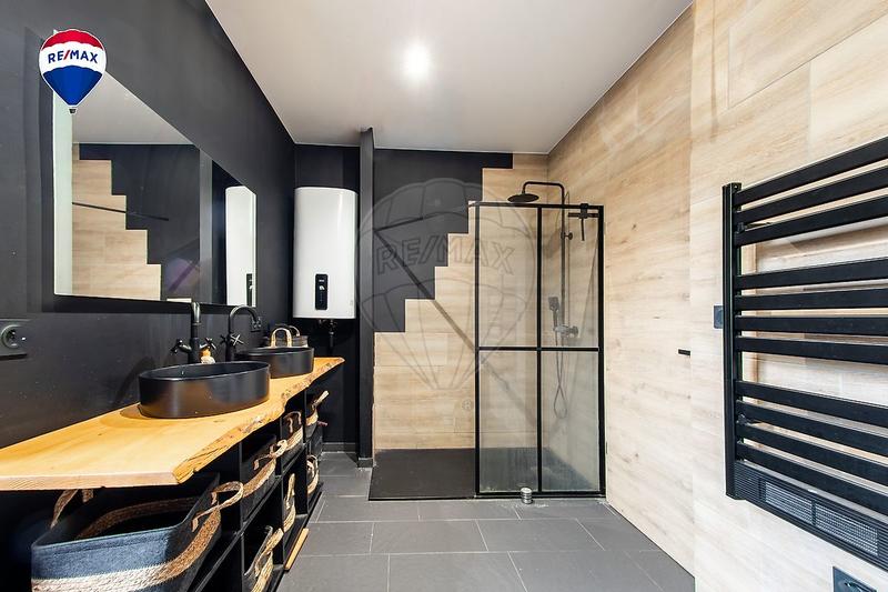 Appartement - 119 m² - 4 pièces