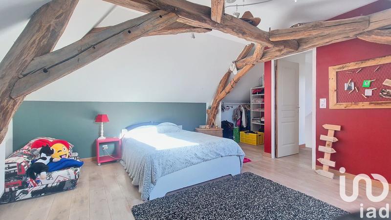 Maison - 300 m² - 9 pièces