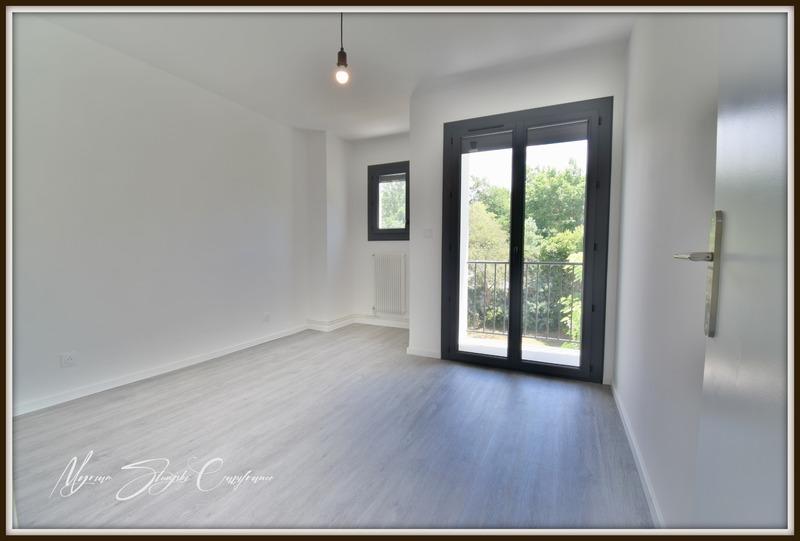 Maison - 185 m² - 7 pièces