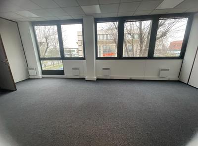 Bureau - 650 m²