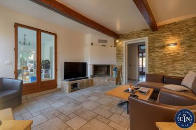 Maison - 164 m² - 5 pièces