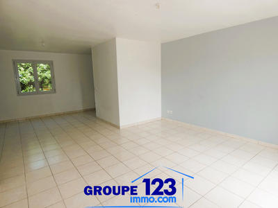 Maison - 87 m² - 5 pièces