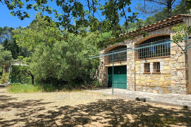 Maison - 233 m² - 8 pièces