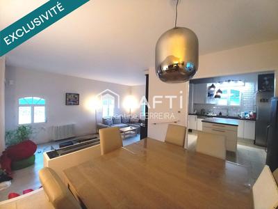 Maison - 150 m² - 7 pièces