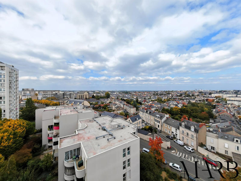 Appartement - 67 m² - 5 pièces