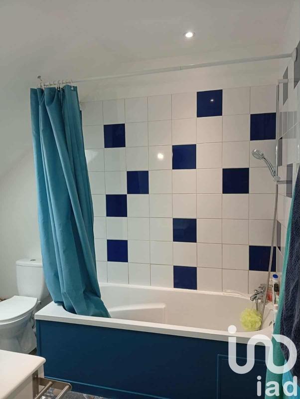 Maison - 137 m² - 6 pièces