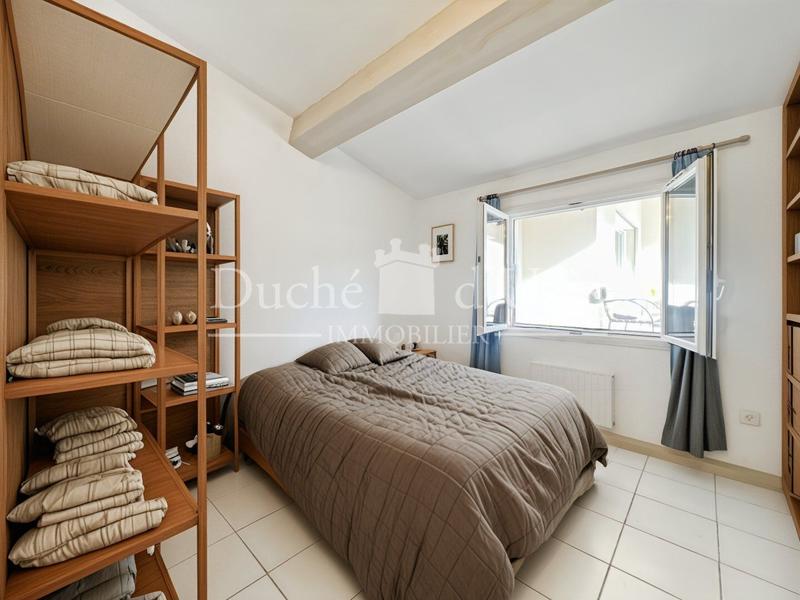 Maison - 180 m² - 8 pièces