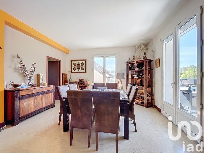 Maison - 265 m² - 8 pièces