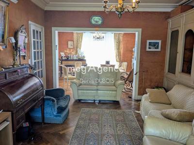 Maison - 286 m² - 12 pièces