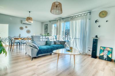 Villa - 100 m² - 4 pièces