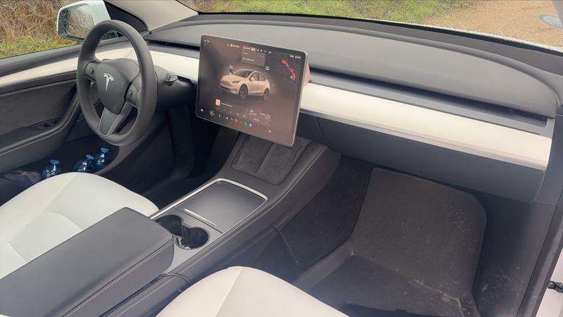 Tesla Model y 347 Standard Range - Entretien constructeur