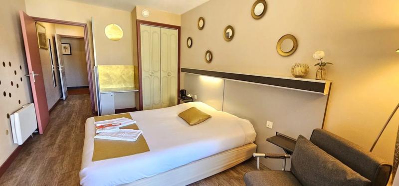 Fonds de commerce - 2 000 m²