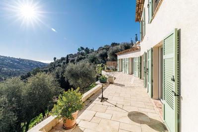 Villa - 240 m² - 7 pièces