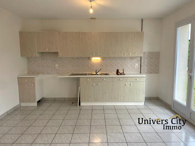 Maison - 99 m² - 5 pièces