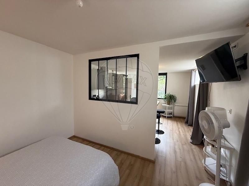 Atelier d'activités - 245 m² - 7 pièces