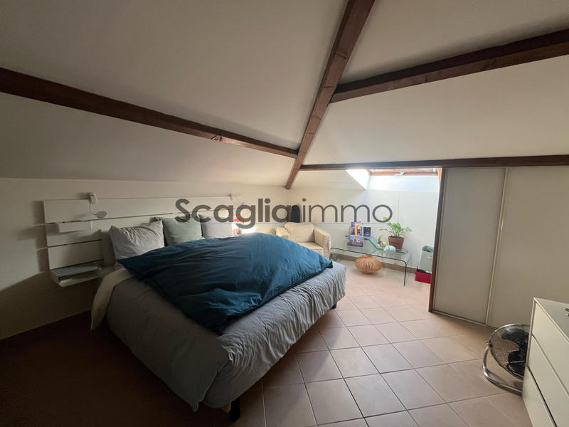 Appartement - 107 m² - 3 pièces