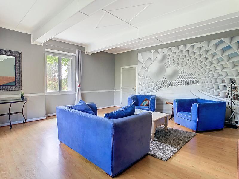 Villa - 342 m² - 8 pièces