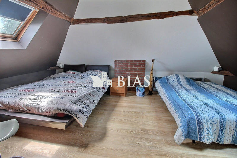 Maison - 182 m² - 8 pièces