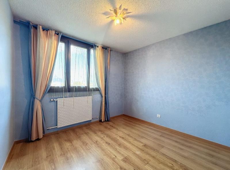 Appartement - 95 m² - 5 pièces