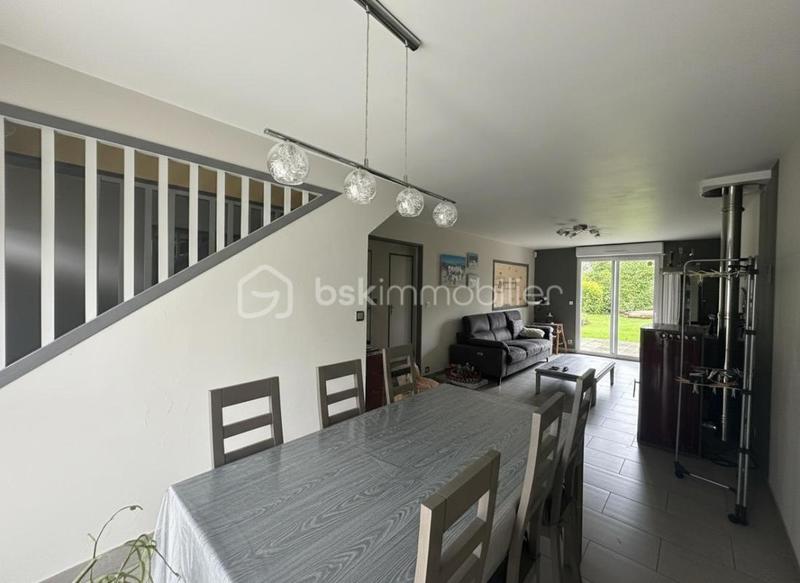 Maison traditionnelle - 94 m² - 5 pièces