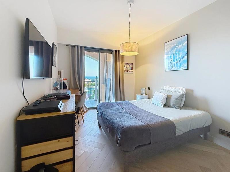 Appartement - 141 m² - 5 pièces