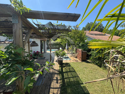 Maison - 100 m² - 5 pièces