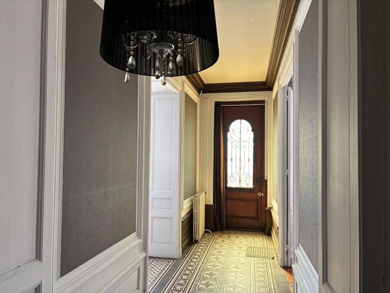 Maison - 364 m² - 13 pièces