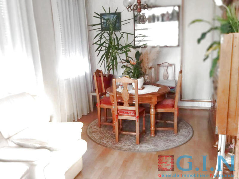 Maison - 80 m² - 4 pièces