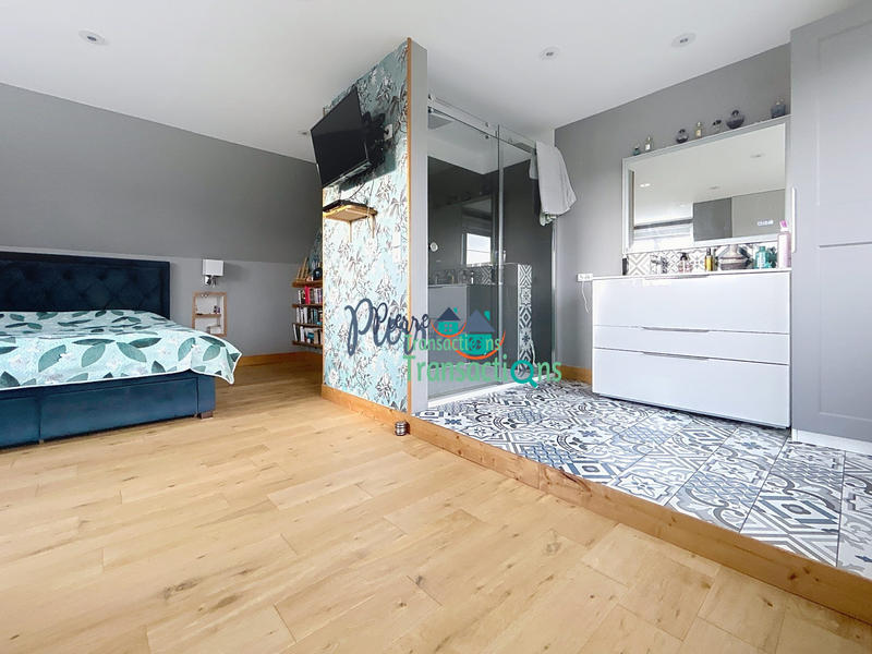 Maison - 157 m² - 6 pièces