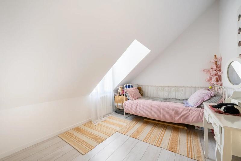 Maison - 185 m² - 7 pièces