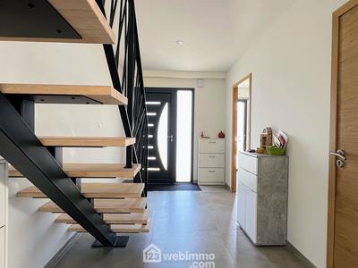 Maison - 137 m² - 5 pièces