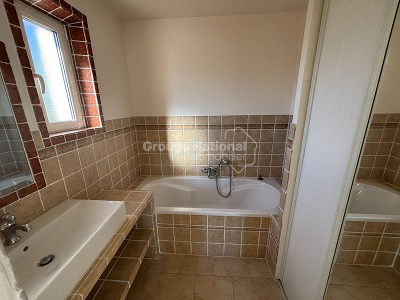 Villa - 168 m² - 6 pièces