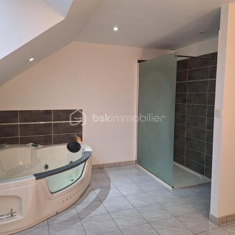 Maison en pierre - 159 m² - 6 pièces