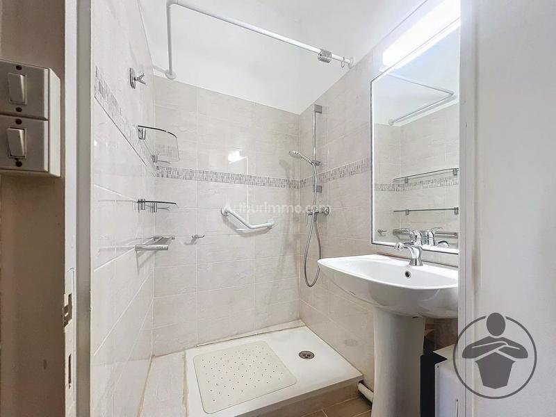 Maison - 252 m² - 9 pièces