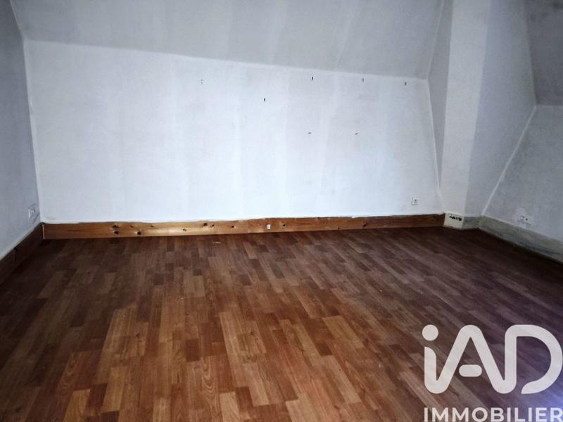 Maison - 335 m² - 10 pièces