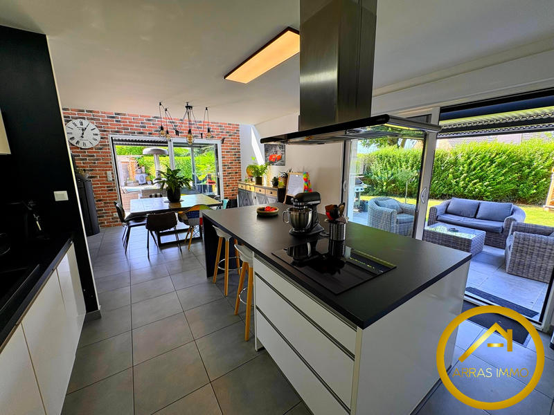 Maison - 112 m² - 7 pièces