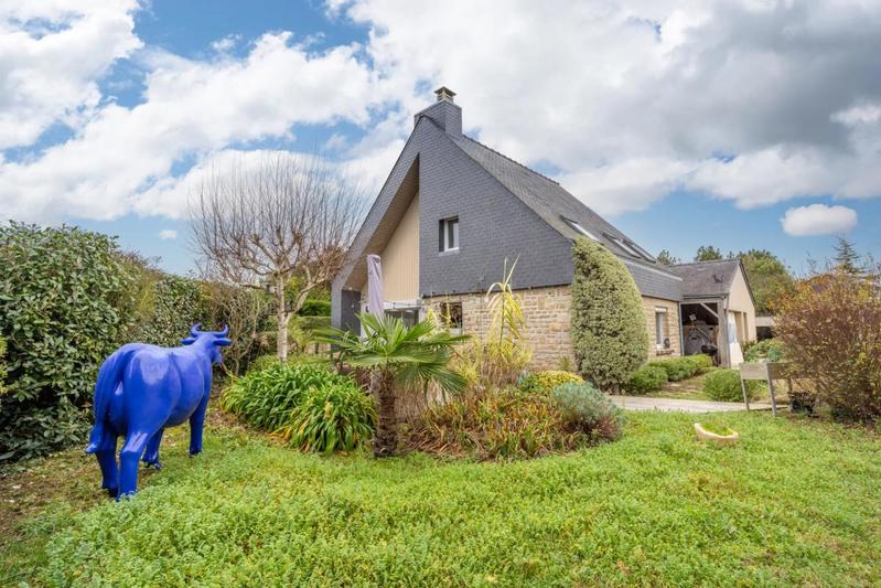 Maison - 203 m² - 8 pièces