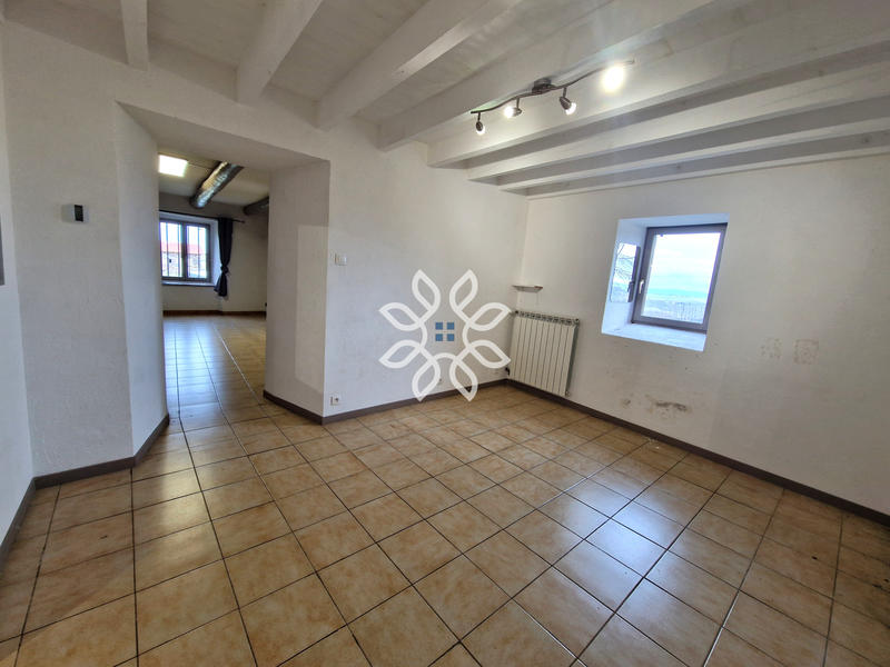 Maison - 110 m² - 7 pièces