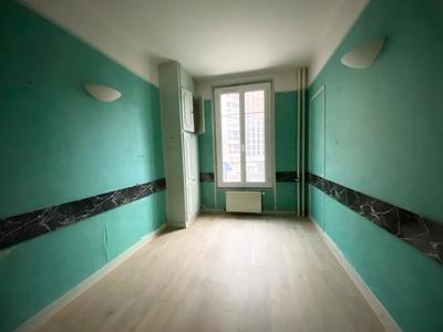Appartement - 80 m² - 5 pièces