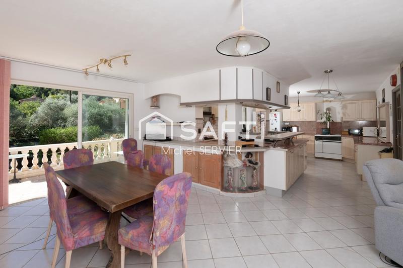 Maison - 128 m² - 5 pièces