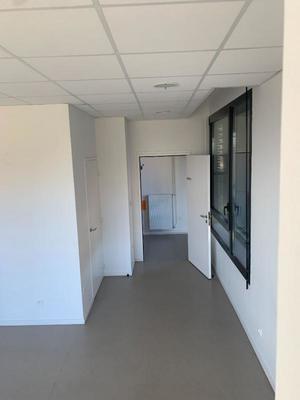 Local d'activité / Entrepôt - 40 m²
