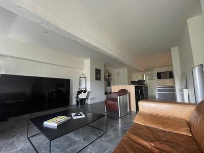 Appartement - 90 m² - 3 pièces