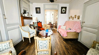 Maison - 180 m² - 11 pièces