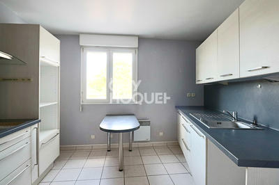 Appartement - 90 m² - 4 pièces