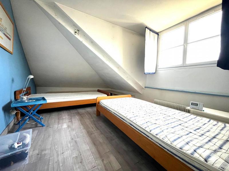 Maison - 200 m² - 7 pièces